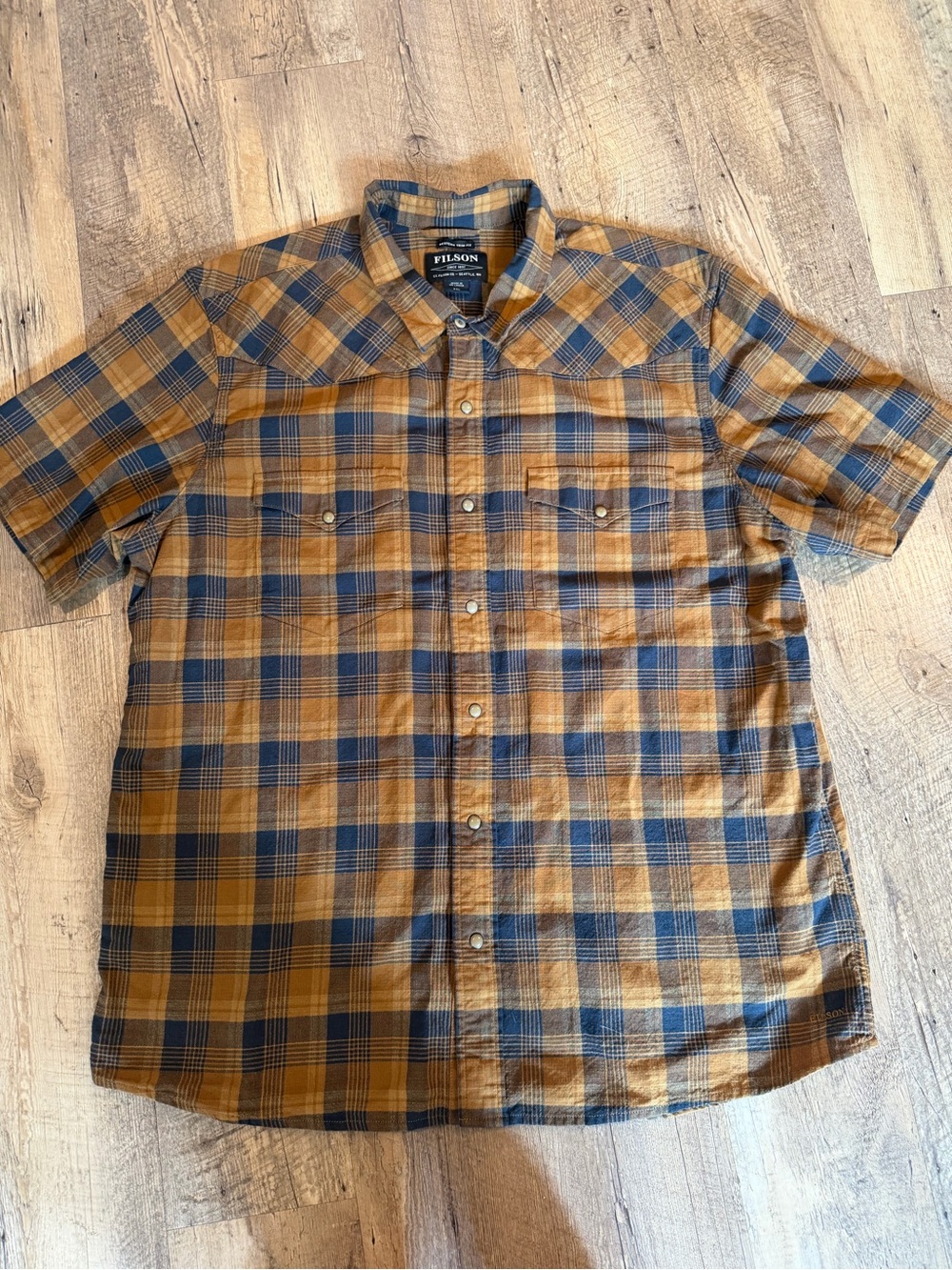 Filson Short Sleeve Plaid Button-Up Shirt in Brown & Navy Checkered XXL